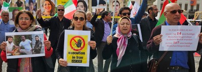 Berlin: Menschenrechtler und Exiliraner protestieren gegen die Hinrichtungen im Iran
