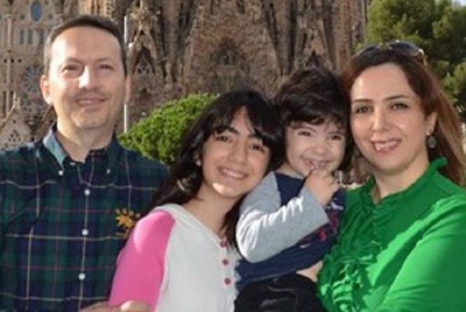 Der international bekannte Mediziner Ahmadreza Djalali mit seiner Familie vor der Verhaftung