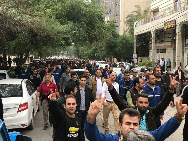 Iran: Die tapferen Streiks und Demonstrationen der Ahvaz Stahlarbeiter gehen in den zweiten Monat