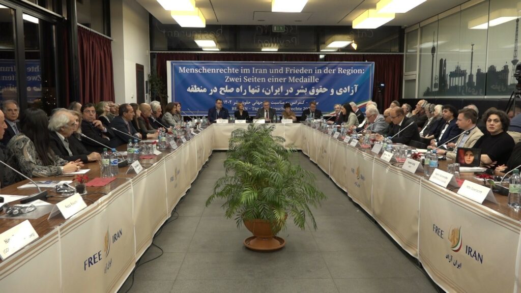 Menschenrechte im Iran und Frieden in der Region: Zwei Seiten einer Medaille